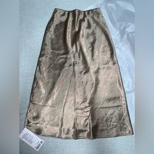 Lululemon NWT Satin Midi Skirt XS Sheer Oak